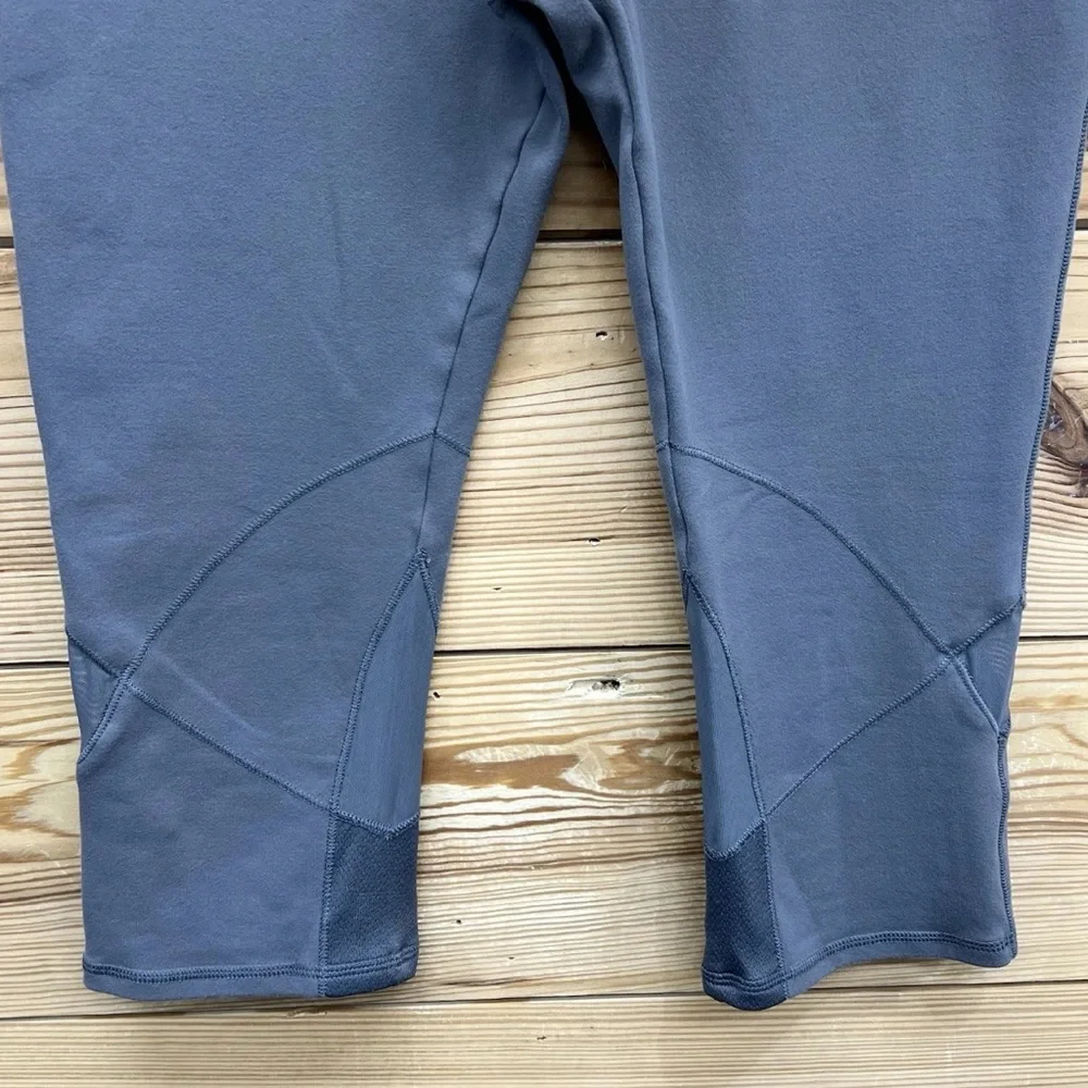 ALO Yoga Capri Leggings- Brown - Picture 7 of 8